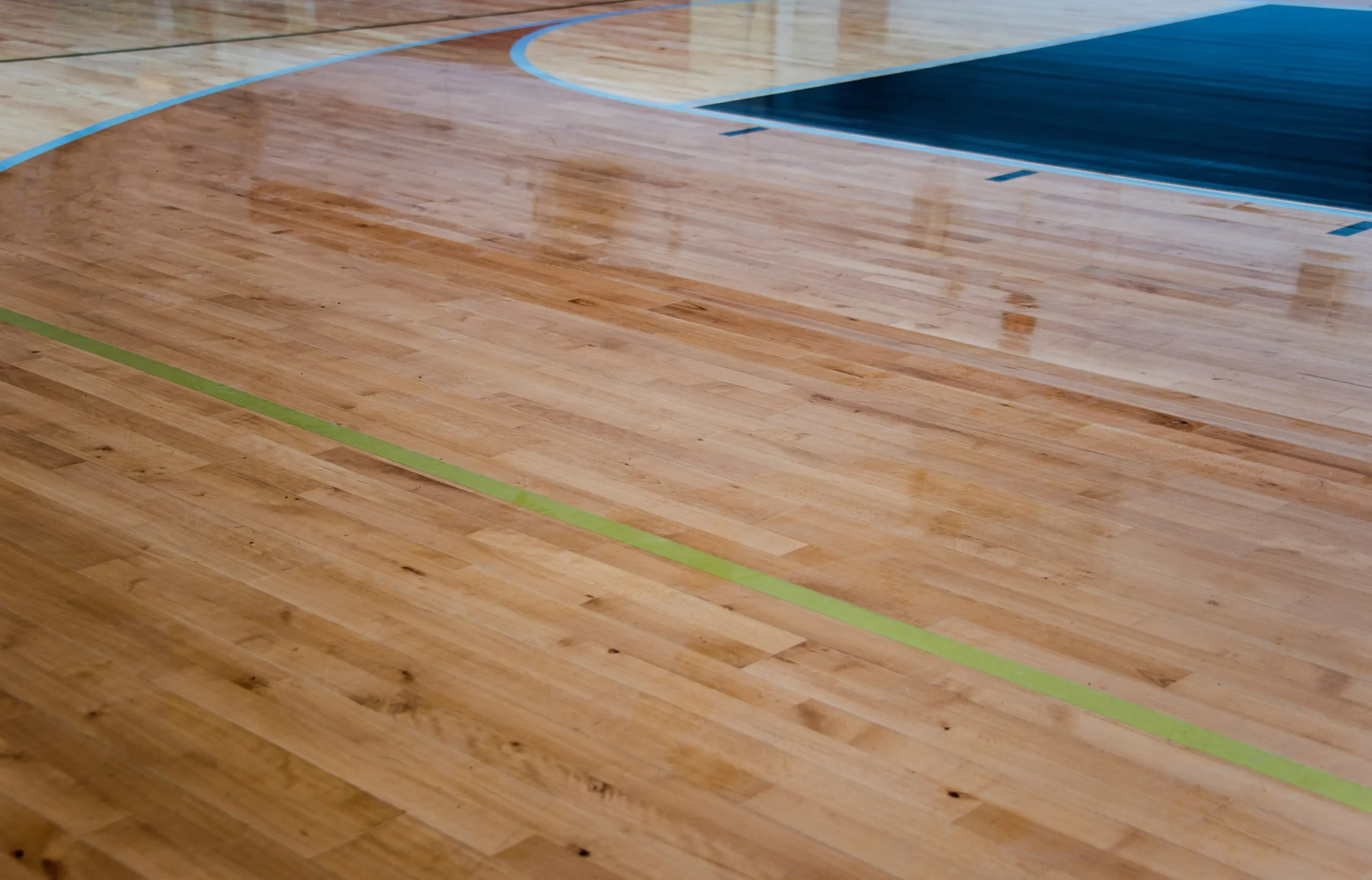 Gymnasium maple floor for school