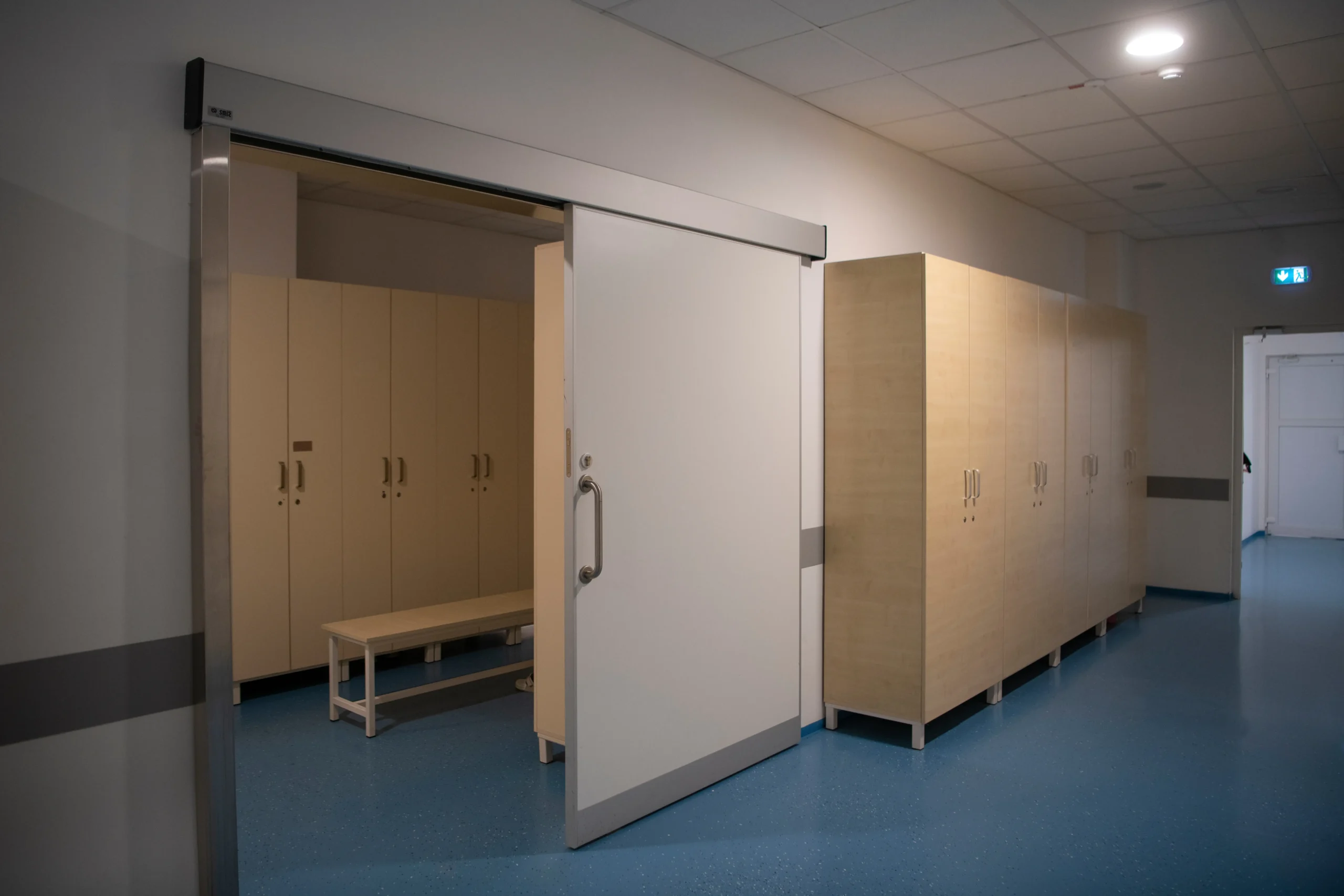 Healthcare lockers